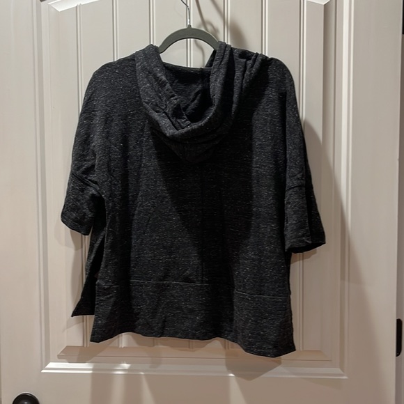 Gray poncho - Picture 4 of 4